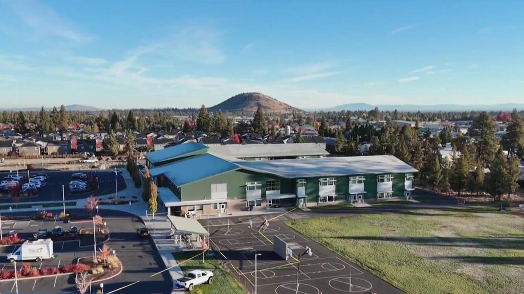 Memorial grows after school shooting in Bend, Oregon — CBS Miami, Dunedin Schools news