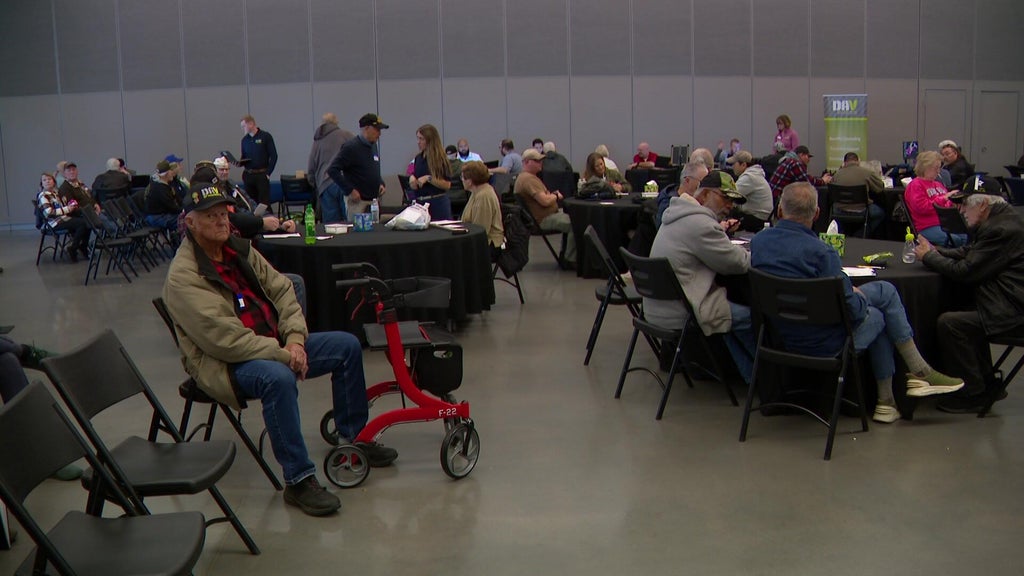 Minnesota veterans receiving claims assistance, health exams at clinic — WCCO / CBS Minnesota, Dunedin Arts news