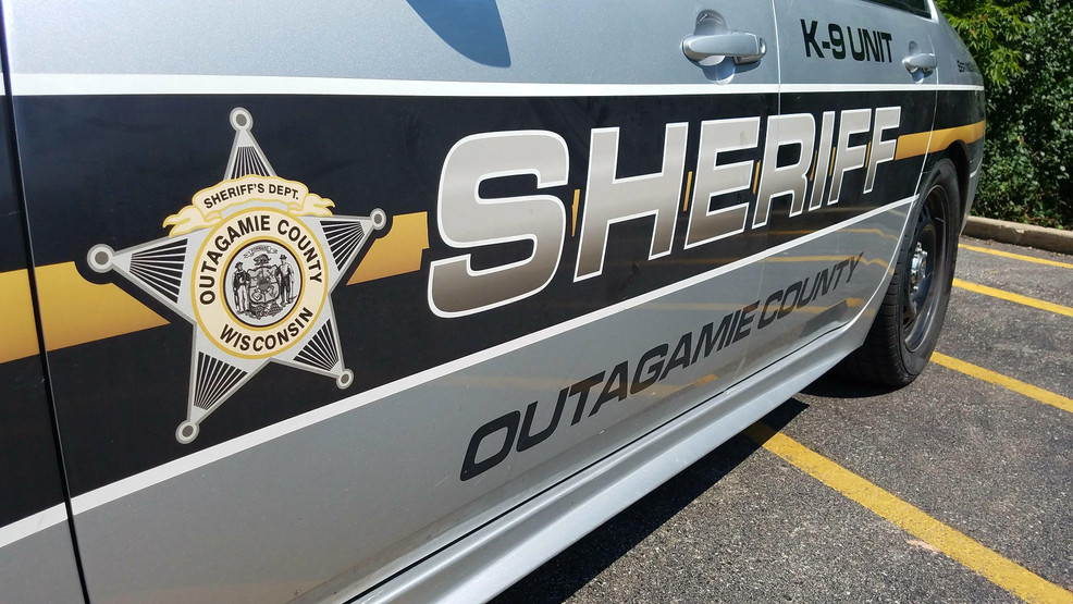 1 dead in Outagamie County crash involving motorcycle, combine and SUV — Fox 11 Green Bay Local
