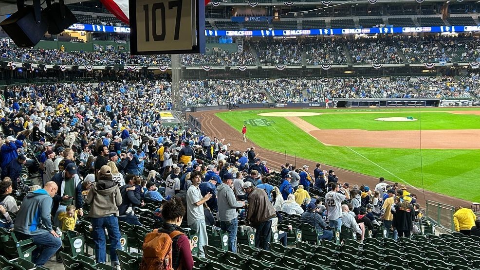 Brewers pitch World Series watch parties at American Family Field — Fox 11 Green Bay Sports, Dunedin Sports news