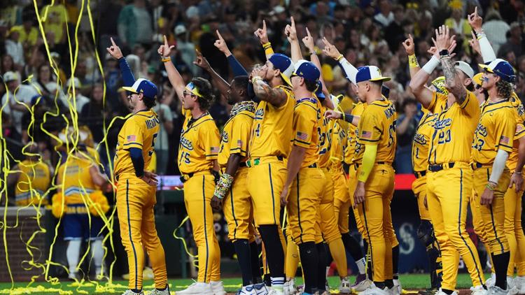 Savannah Bananas announce 2027 Banana Ball tour stops, how to get tickets — WTSP Sports Tampa Bay, Dunedin Sports news