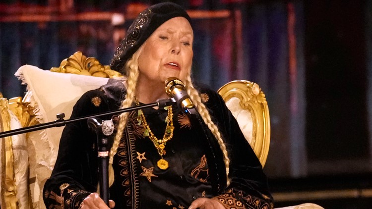 Joni Mitchell becomes American citizen after 62 years in U.S. — WTSP Entertainment Tampa Bay, Dunedin Arts news
