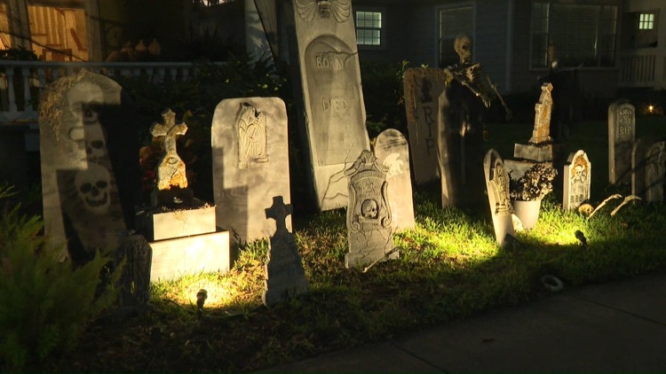 Tampa Bay families balance Halloween traditions with higher costs — Dunedin Community news