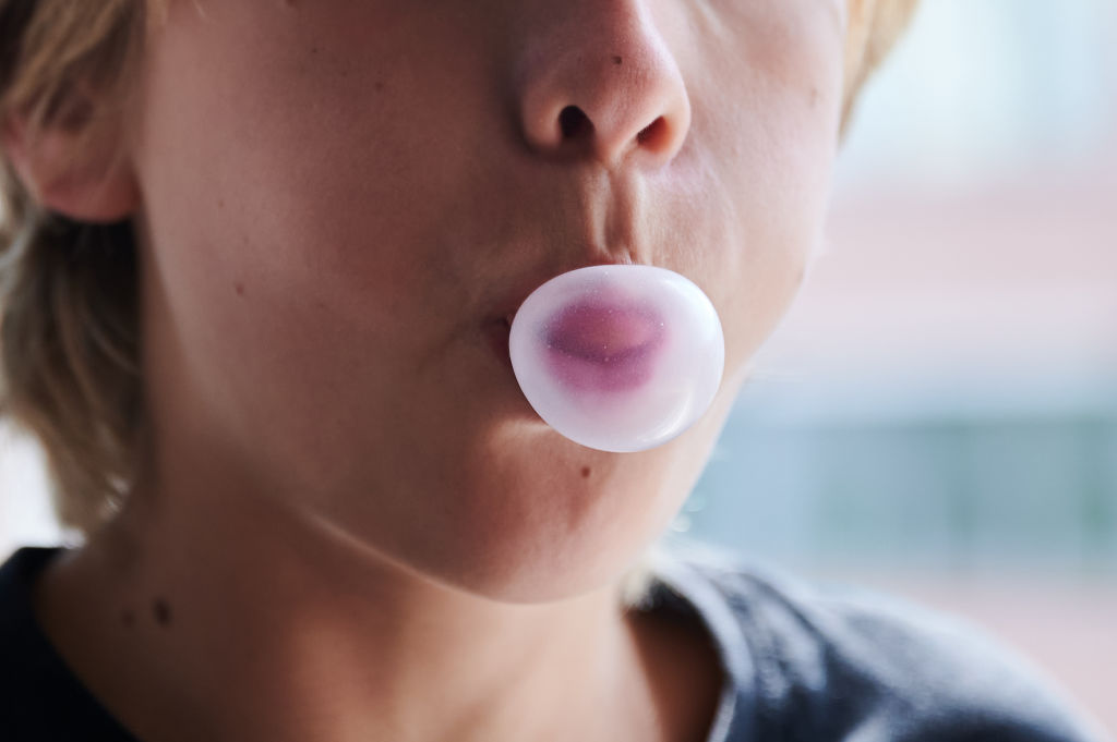 Chewing gum could soon be banned in NJ: Here's when and why — FOX 13 Tampa Bay News, Dunedin Community news